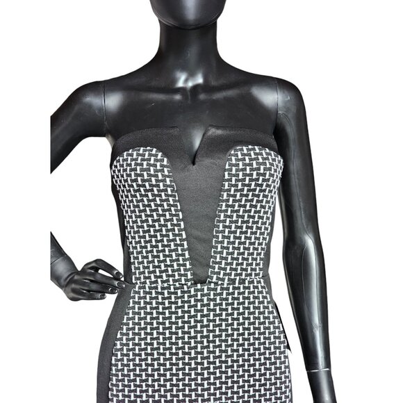 bailey blue Dresses & Skirts - Black/White Body Con Sheath Dress - Bailey Blue
